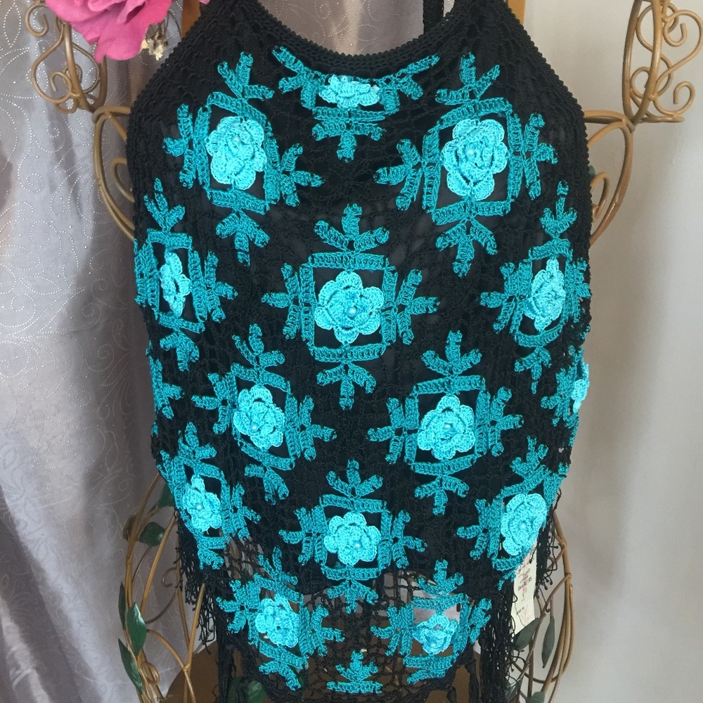 Cache" Crochet Turquoise & black  halter